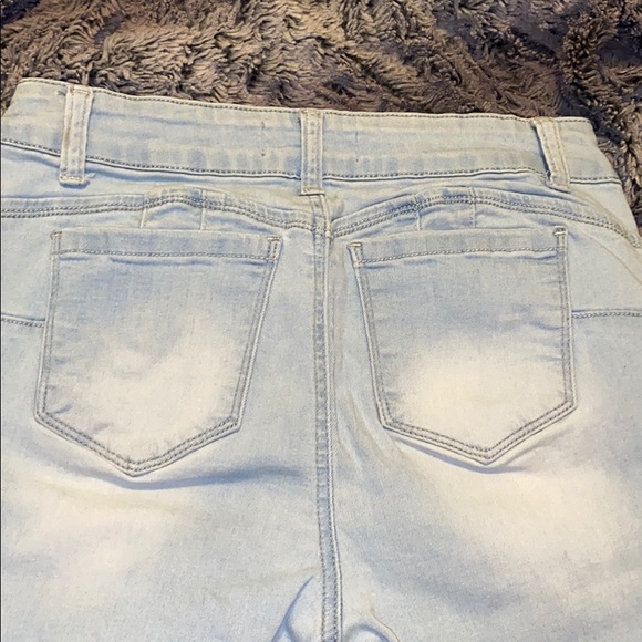 Jeans - Picture 2 of 3